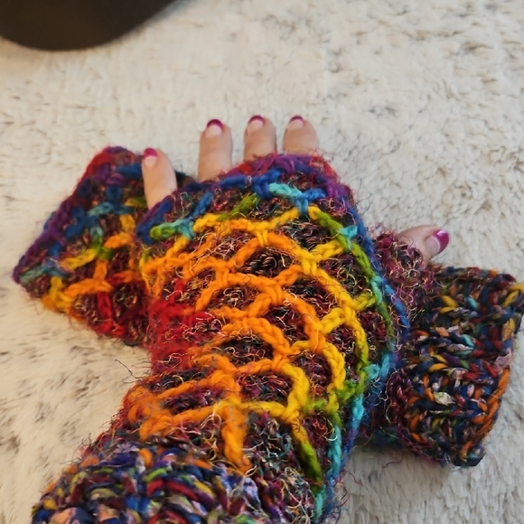 Vibrant Multicolor Wool Knit Fingerless Gloves - Picture 3 of 5